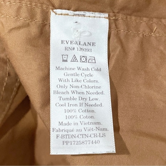 Everlane The Silky Cotton Split Neck Blouse in Tawny Brown 2 - Picture 7 of 7